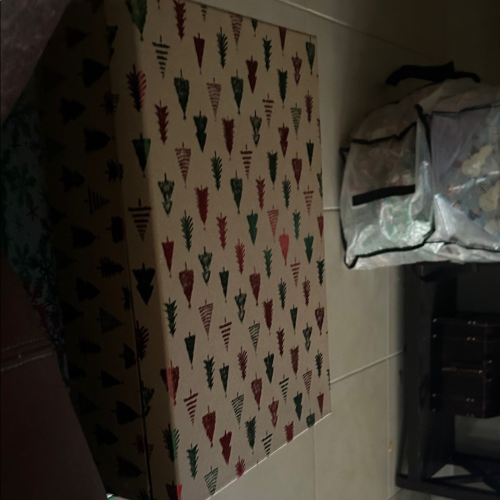 Hannah MIOT ONLY Decorative Holiday Tree Pattern Storage Bin